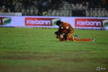 CCL 5 Telugu Warriors vs Bengal Tigers Match Photos